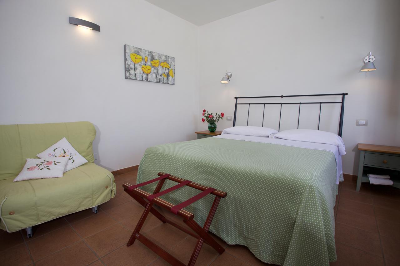 Bio Agriturismo Il Torrione Saturnia Exterior foto